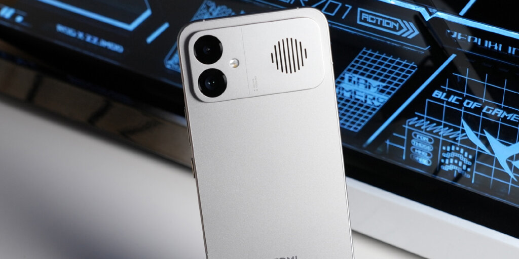 REDMI K90 Ultra: что известно о новой китайской «белерой» с Snapdragon и
активным охлаждением