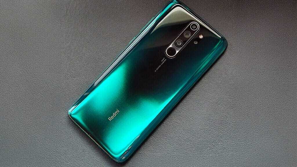 Эволюция дизайна Xiaomi: От ярких градиентов к элегантному минимализму