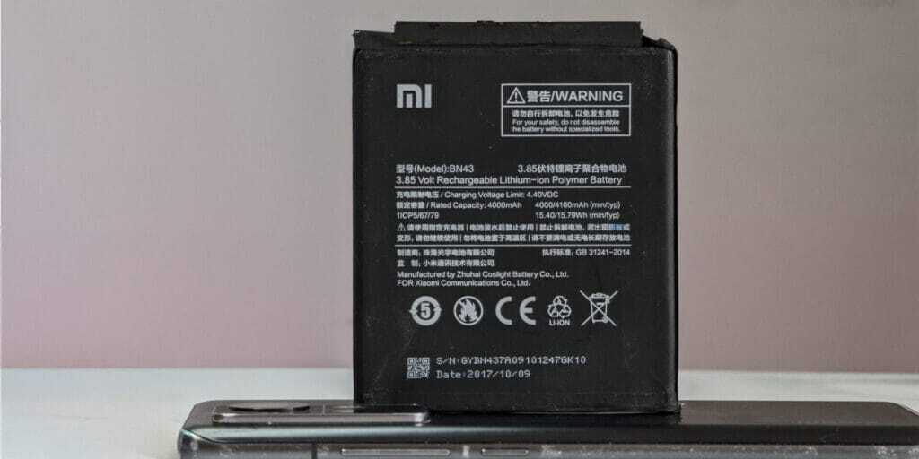 Почему Xiaomi 17 теряет 700 mAh в Европе: запрет на мощные батареи и когда ждать
перемен